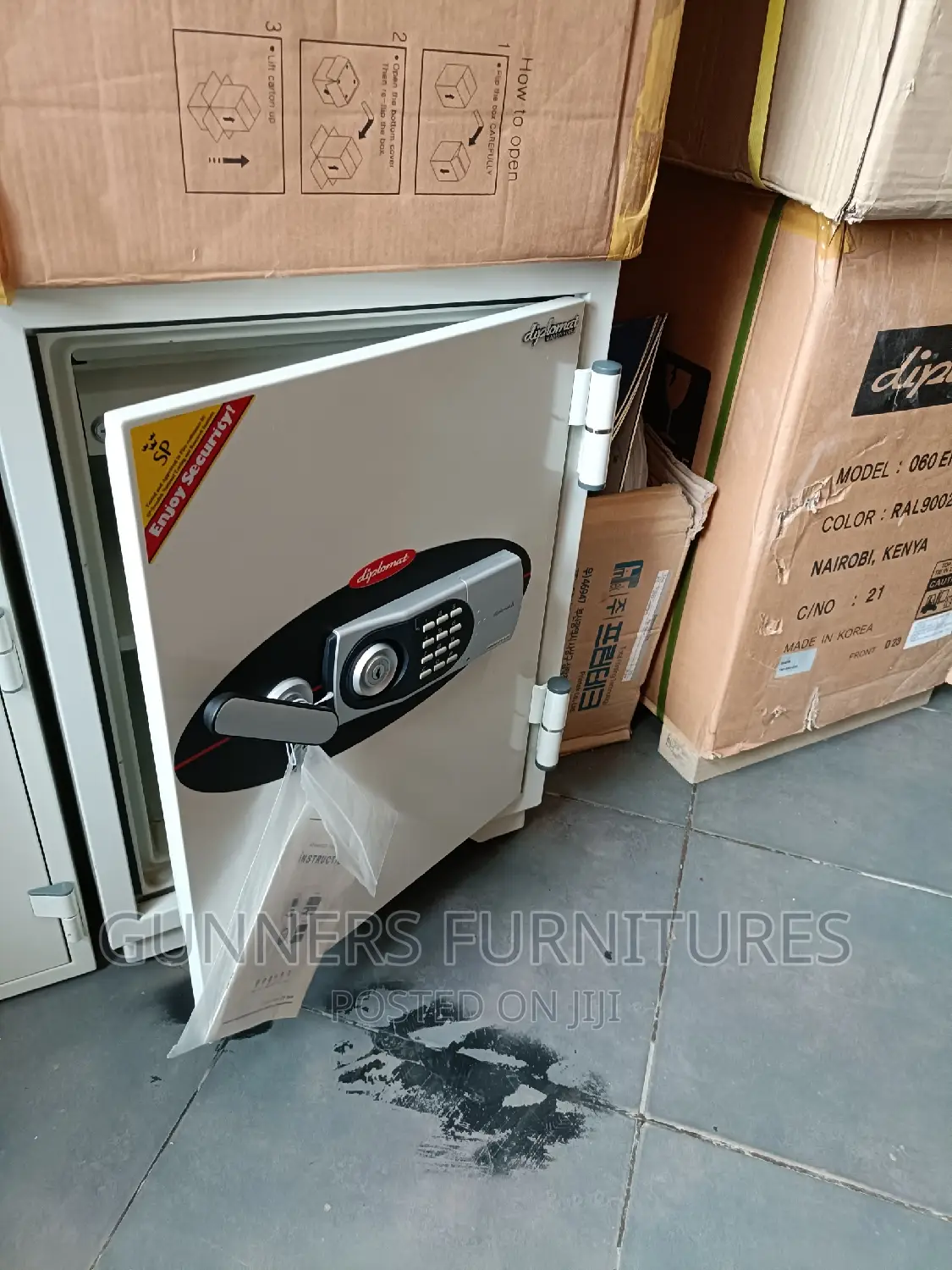 Safe Box Model 070EHK