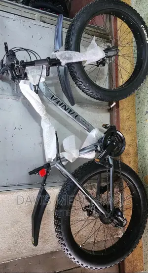 Size 26 Foldable Fat Sports Bike With 26 Speed Gear Shocks