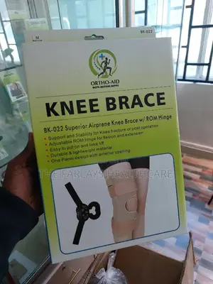 Hinged Knee Brace, Neoprene.