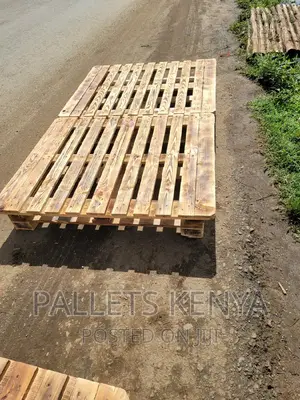 Pallet Bed- 4*6 Slightly Raised Pallet Bed. (#R5,01)