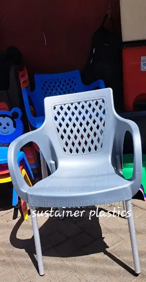 Heavy Duty Plastic Chairs