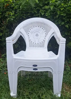 White Kenpoly Plastic Chairs