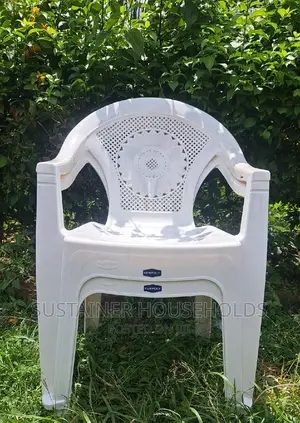White Kenpoly Plastic Chairs