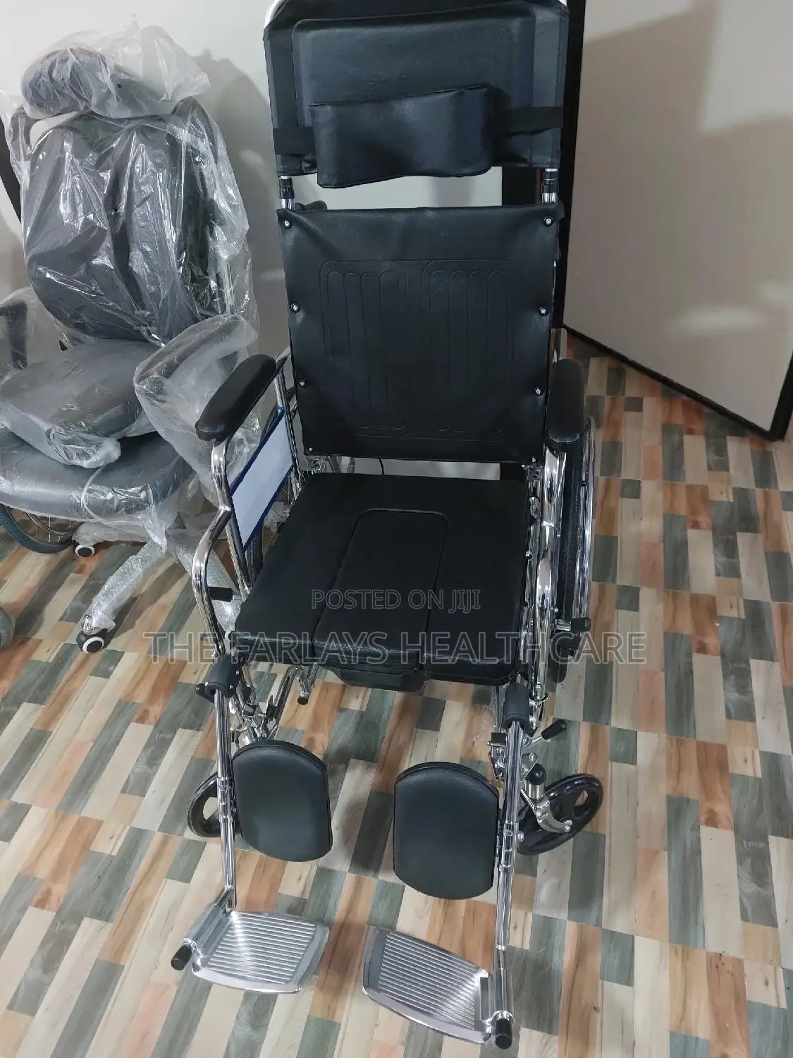 Reclining Wheelchair With Easy Use Commode.