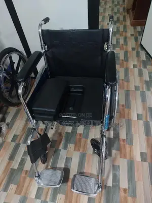 Standard Wheelchair With Commode