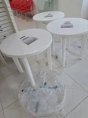 White Complast Round Plastic Table