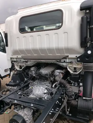 Isuzu FRR Truck