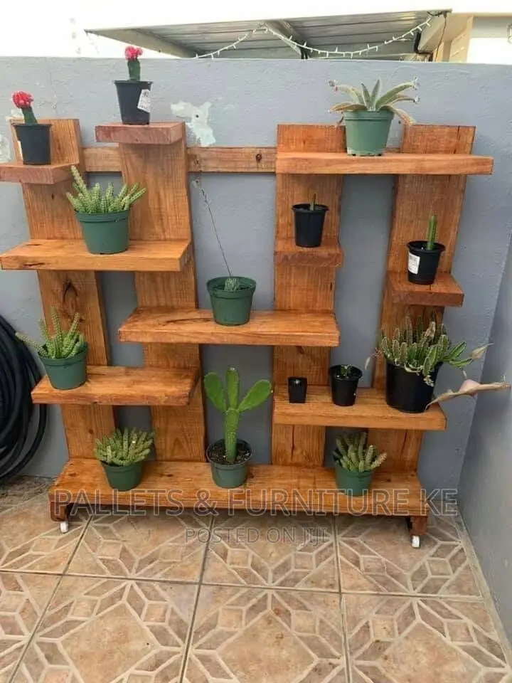 Unique Pallet Planters.