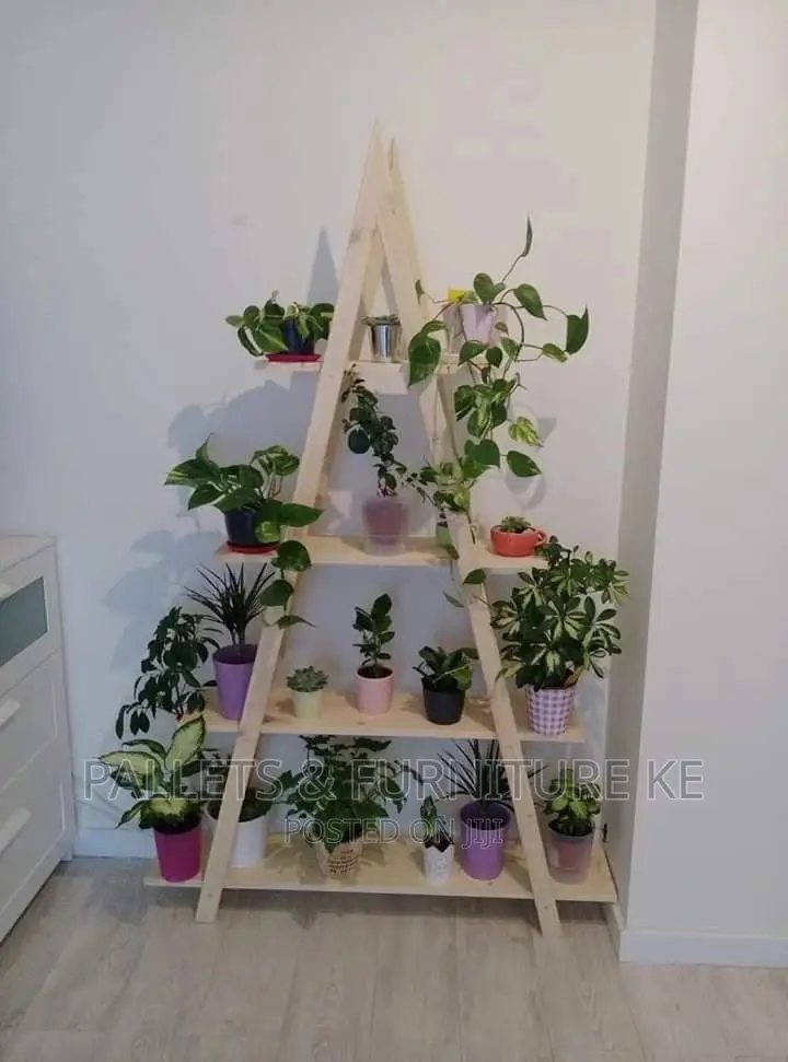 Unique Pallet Planters.