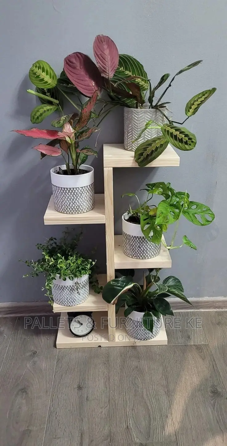Unique Pallet Planters.