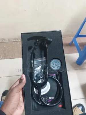 Littmann Classic 3 All Black.