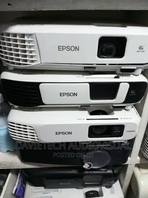 Exuk Projectors, Sony VPL Dx 100