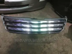Toyota Noah 2002 - 2003 Chrome Plated Grille, Clean Ex Japan