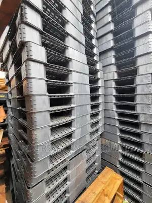 Plastic Pallets - Stackable Plastic Pallets -Plastic Pallets