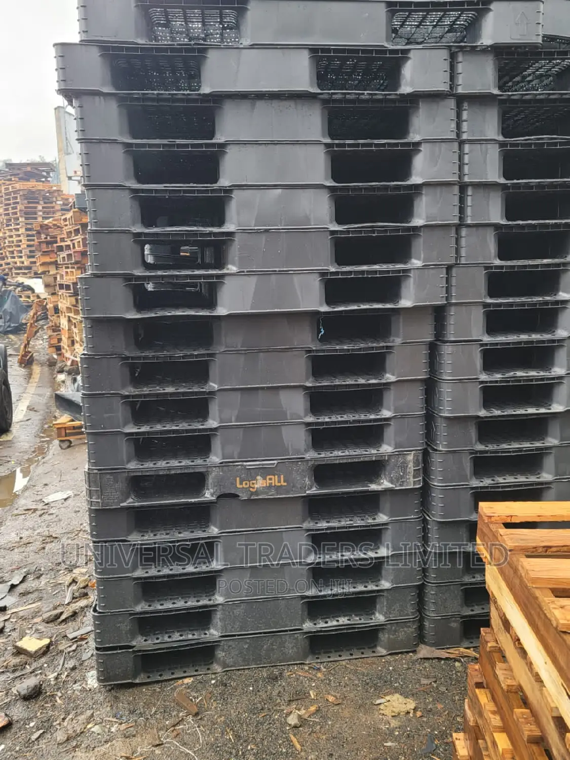 Plastic Pallets - Black Plastic Pallets - HD Plastic Pallets