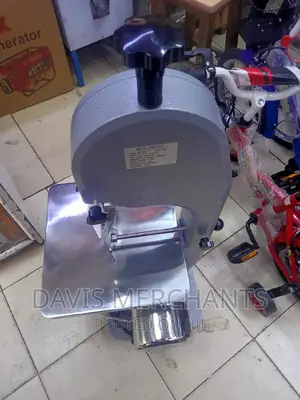 Born Saw Machine