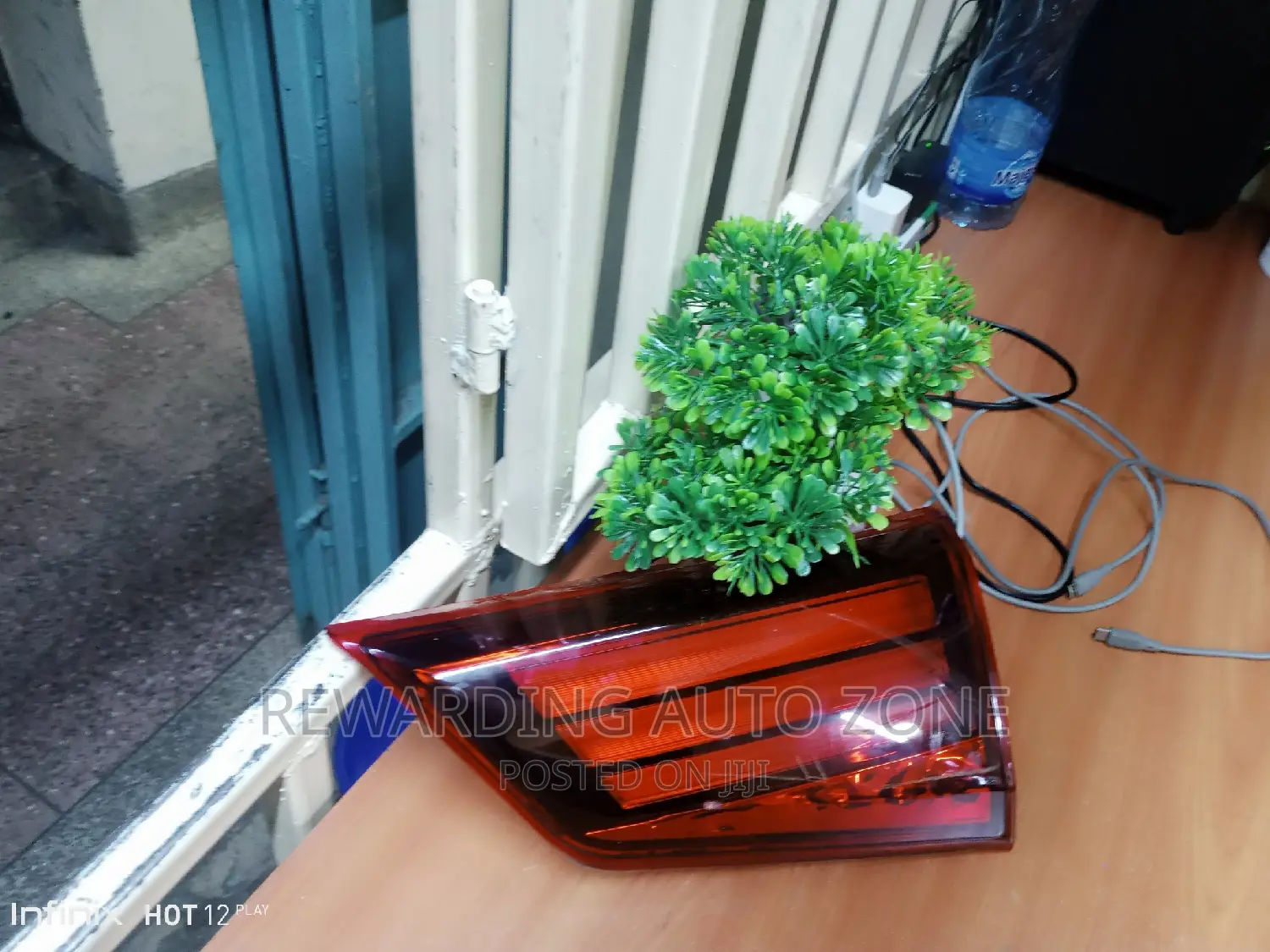 Outlander 2018 Bootlight RHS.