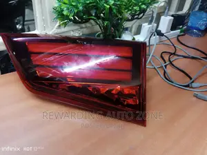 Outlander 2018 Bootlight RHS.