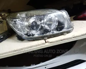 Ac 31 Rav4 Headlight Xenon RHS.