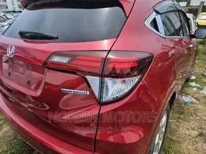Honda Vezel 2016 Red