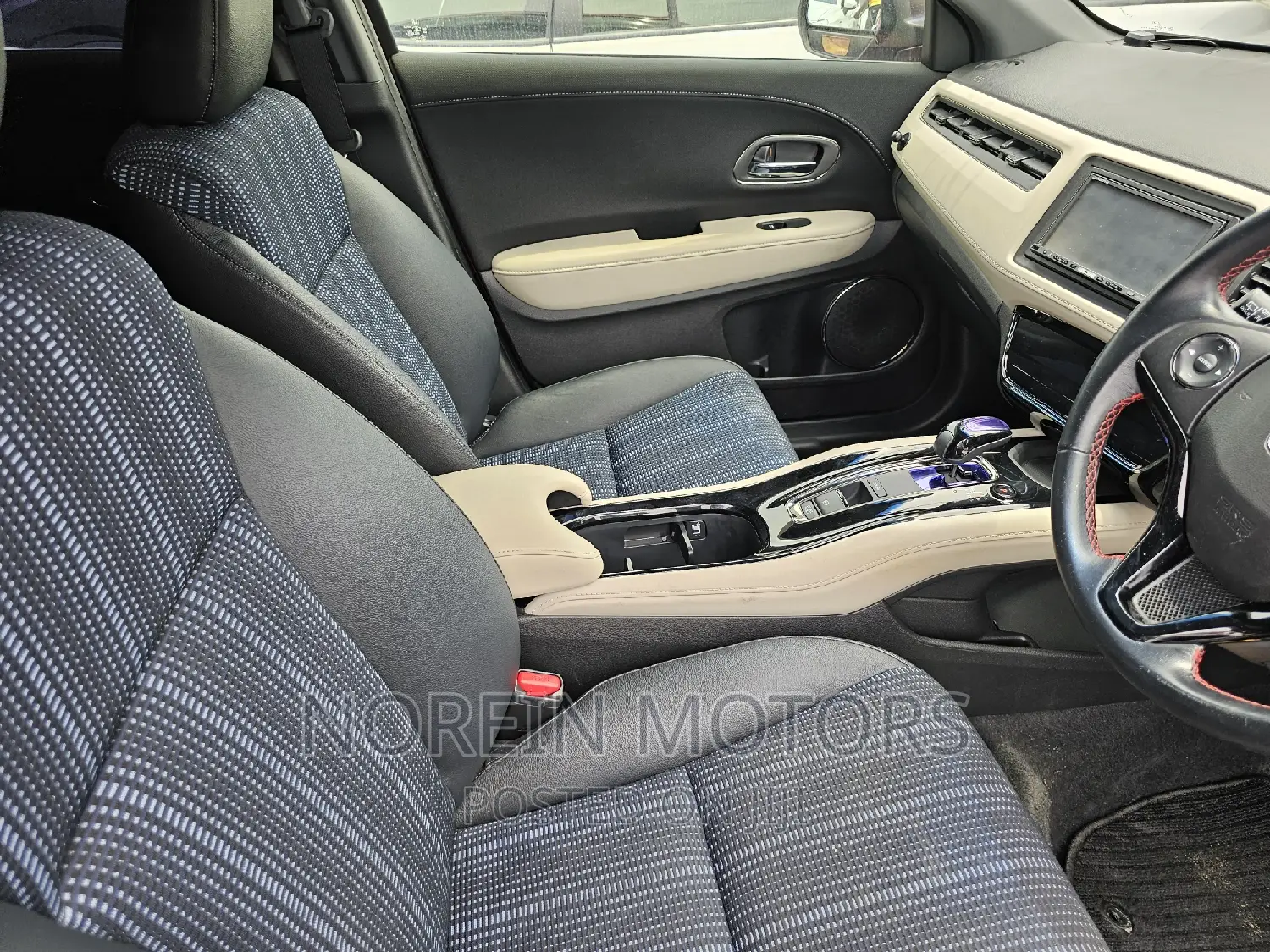 Honda Vezel 2016 Red