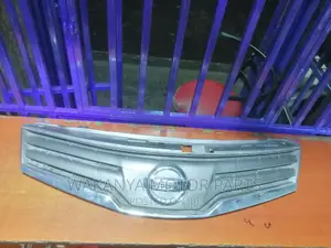 Nissan Note E11, 2008/11 Grille, Clean Ex Japan Motor Parts