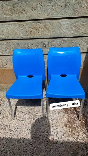 Heavy Duty Plastic Chairs With Metal Legs