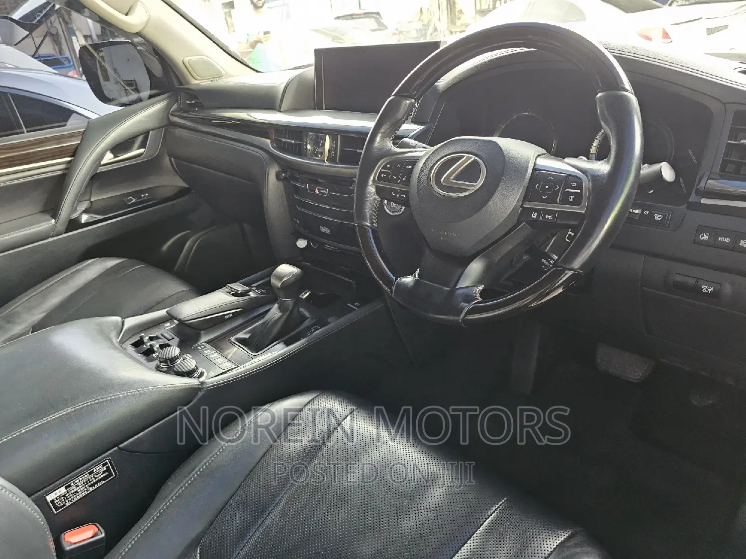 Lexus LX 2016 Black
