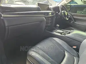 Lexus LX 2016 Black