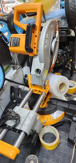 Mitre Saw With 220v