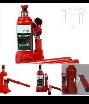 New 5tonnes Hydraulic Jack. Free Delivery Within Nrb Town.