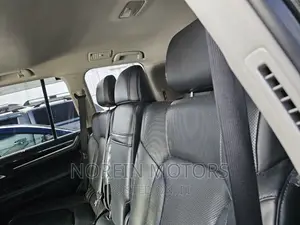 Mercedes-Benz E200 2017 Gray