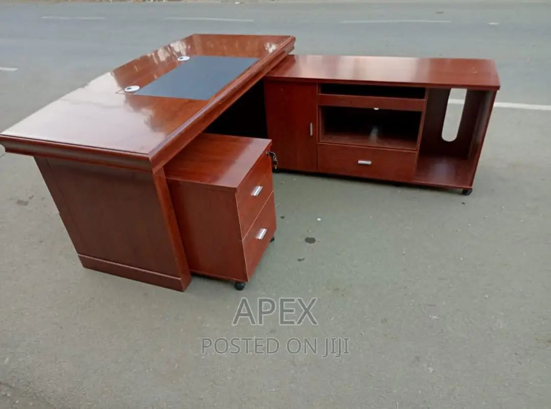 Executive Office Desk 1.6m