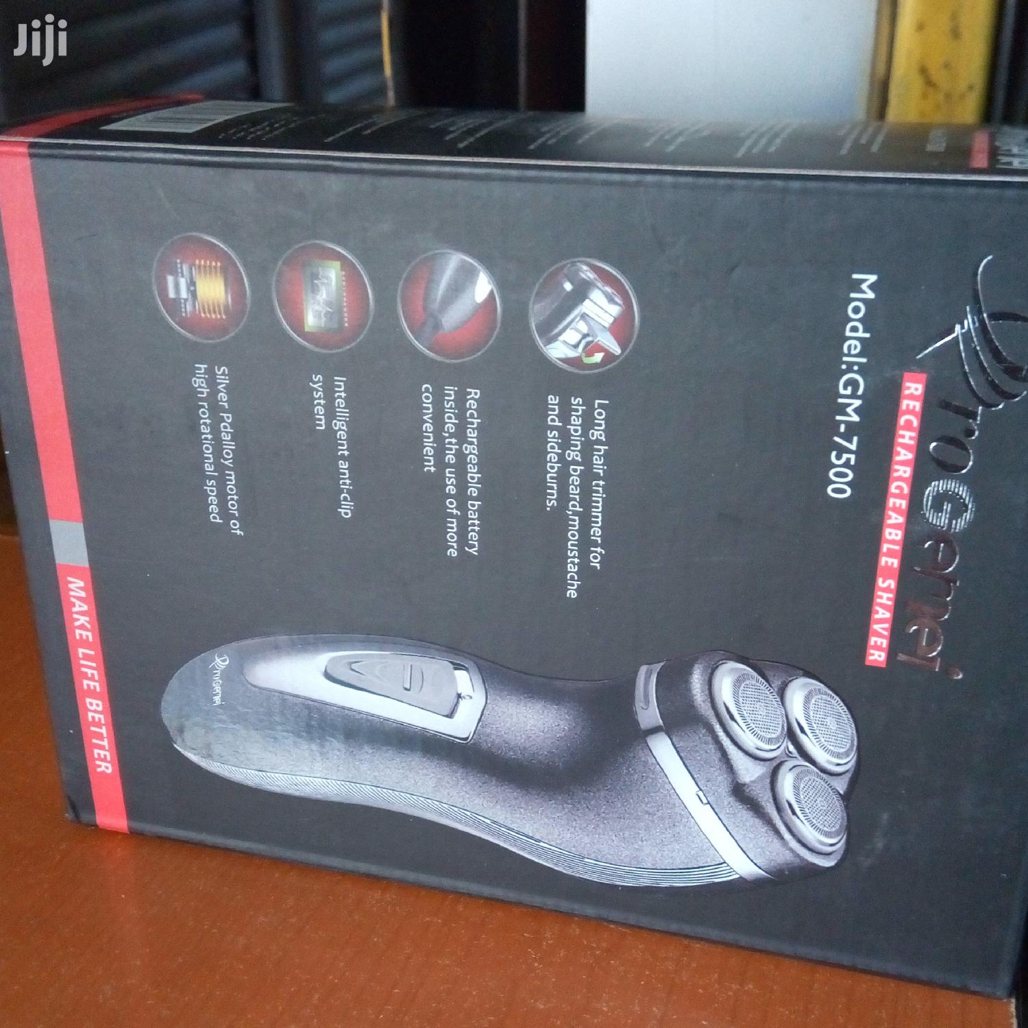 Progemei Rechargable Shaver