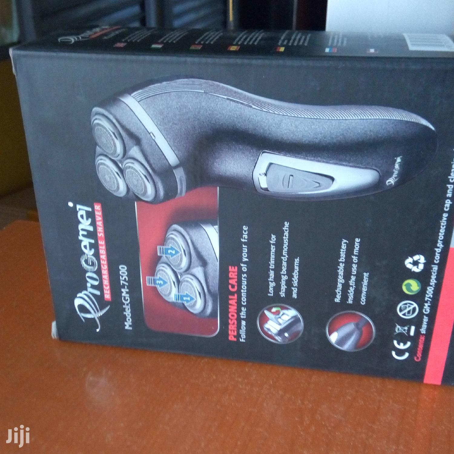 Progemei Rechargable Shaver