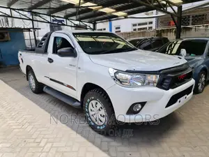 Toyota Hilux 2017 White