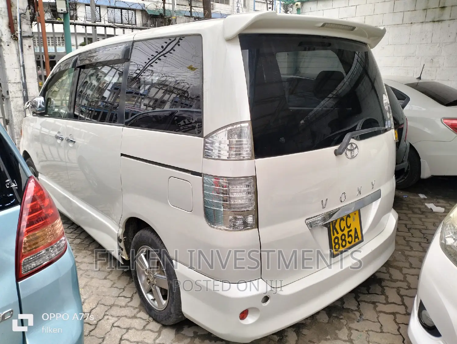 Toyota Voxy 2009 White