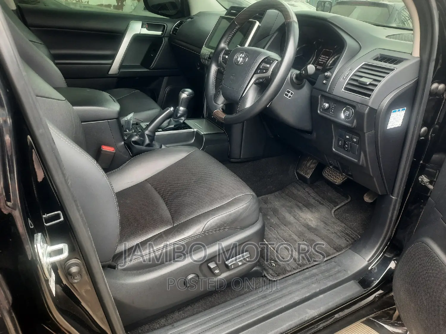 Toyota Land Cruiser Prado 2018 Black