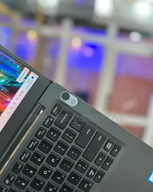 Laptop Dell Latitude 7400 8GB Intel Core I5 SSD 256GB
