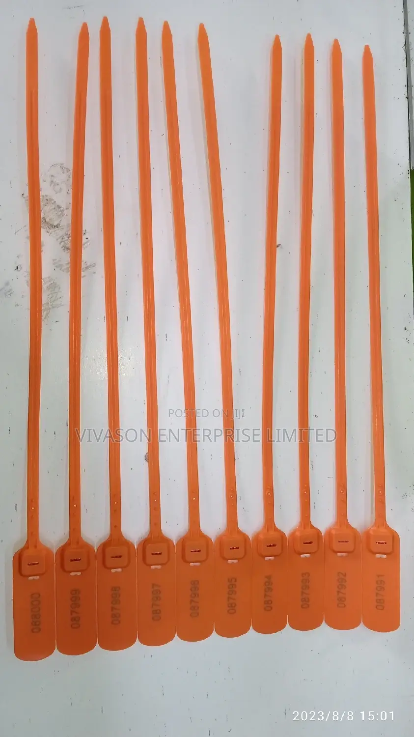 Flat Plastic Seals 40cm.
