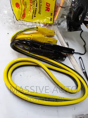 Jumper Cables/ 500 Amp Jumper Cables/Yellow Black Cables