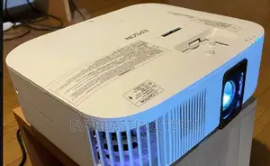 ,Epson EH-TW6250 PRO-UHD 2,800 Lumen Android TV Projector