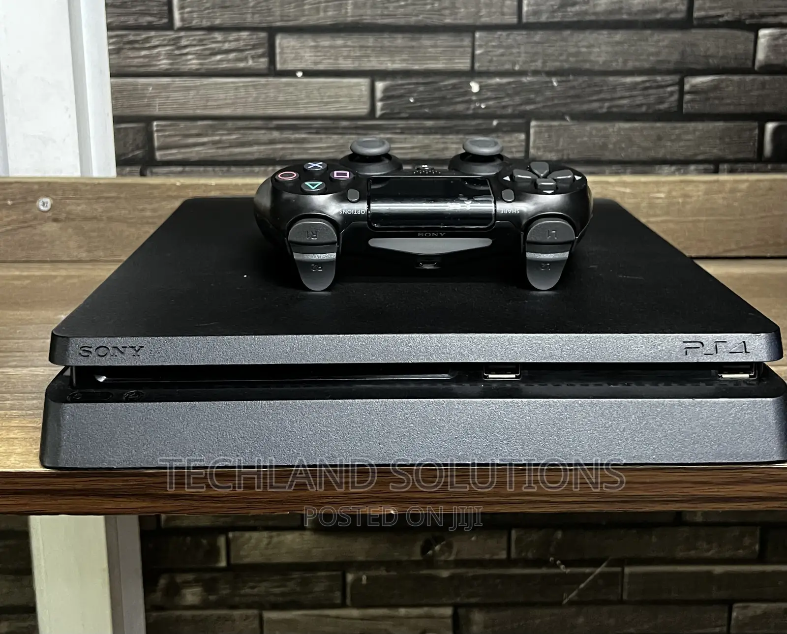Playstation 4 Slim (500gb)