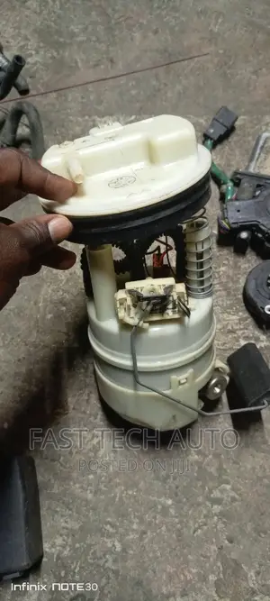 Nissan Tiida Fuel Pump
