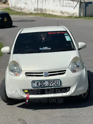 Toyota Passo 1.0 AWD 2014 White