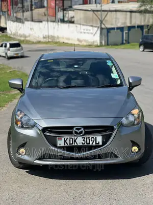 Mazda Demio 2016 Silver