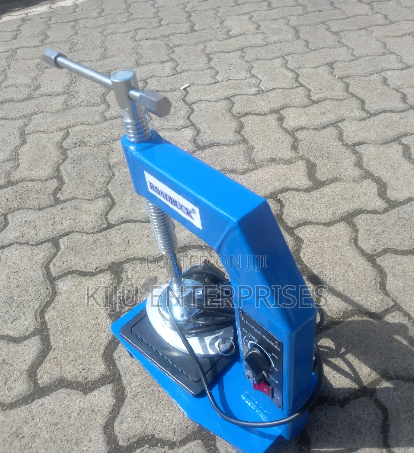 Tyre Vulcanizing #Machine