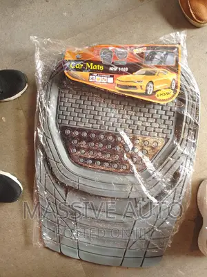 But 5pcs Car Mats/ Universal Car Floor Mats