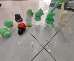 Manual Plastic Juice Press Juicer Cup