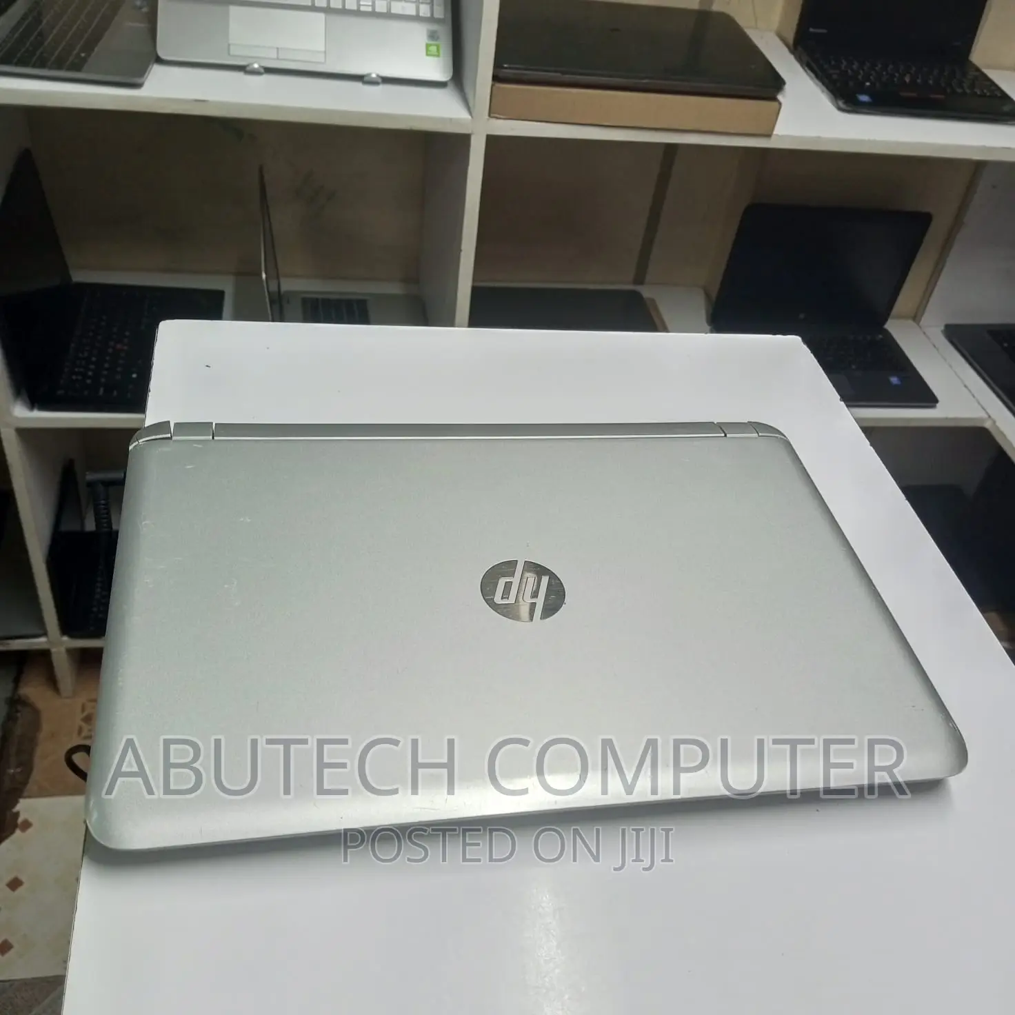Laptop HP Pavilion 10 4GB Intel Celeron HDD 500GB